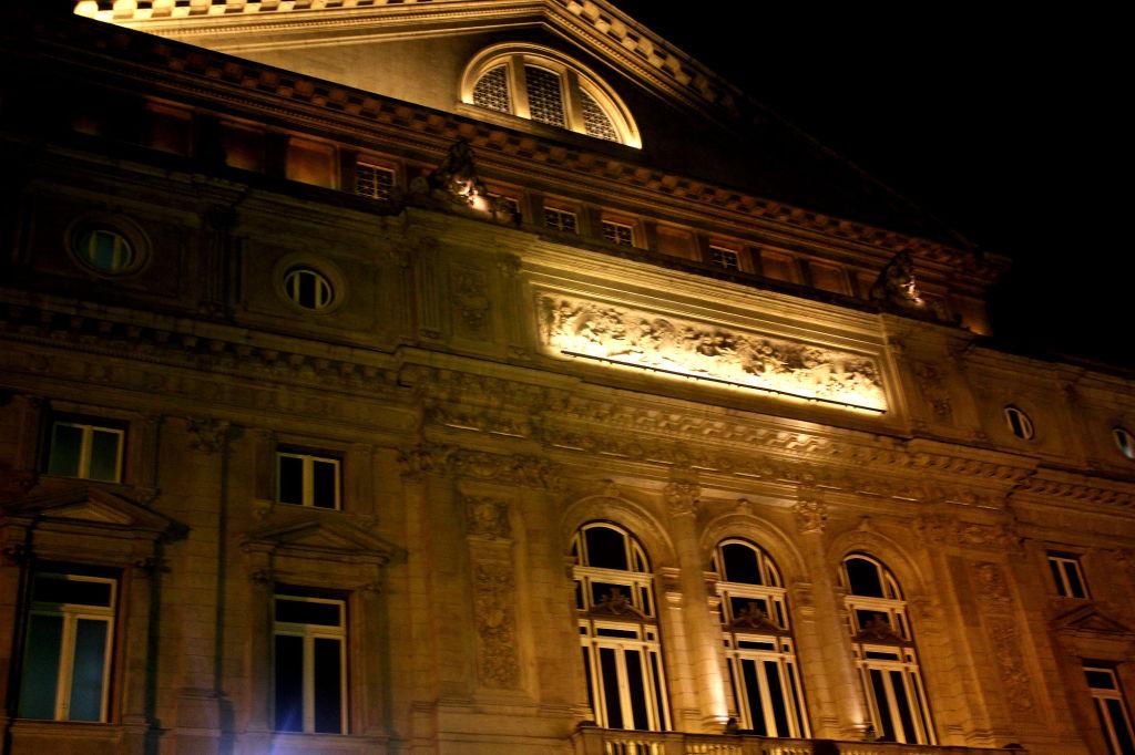 Cover image of this place Teatro Colon