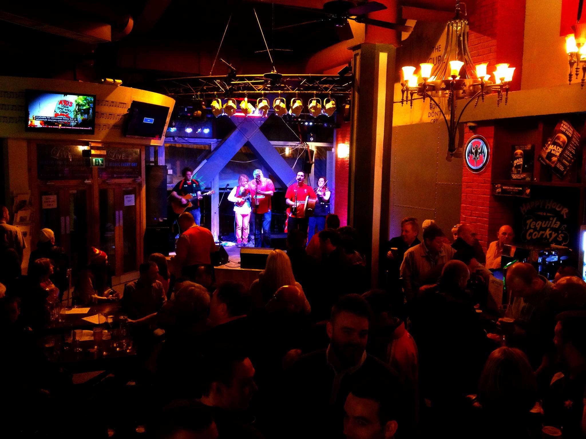 Cover image of this place Live Lounge