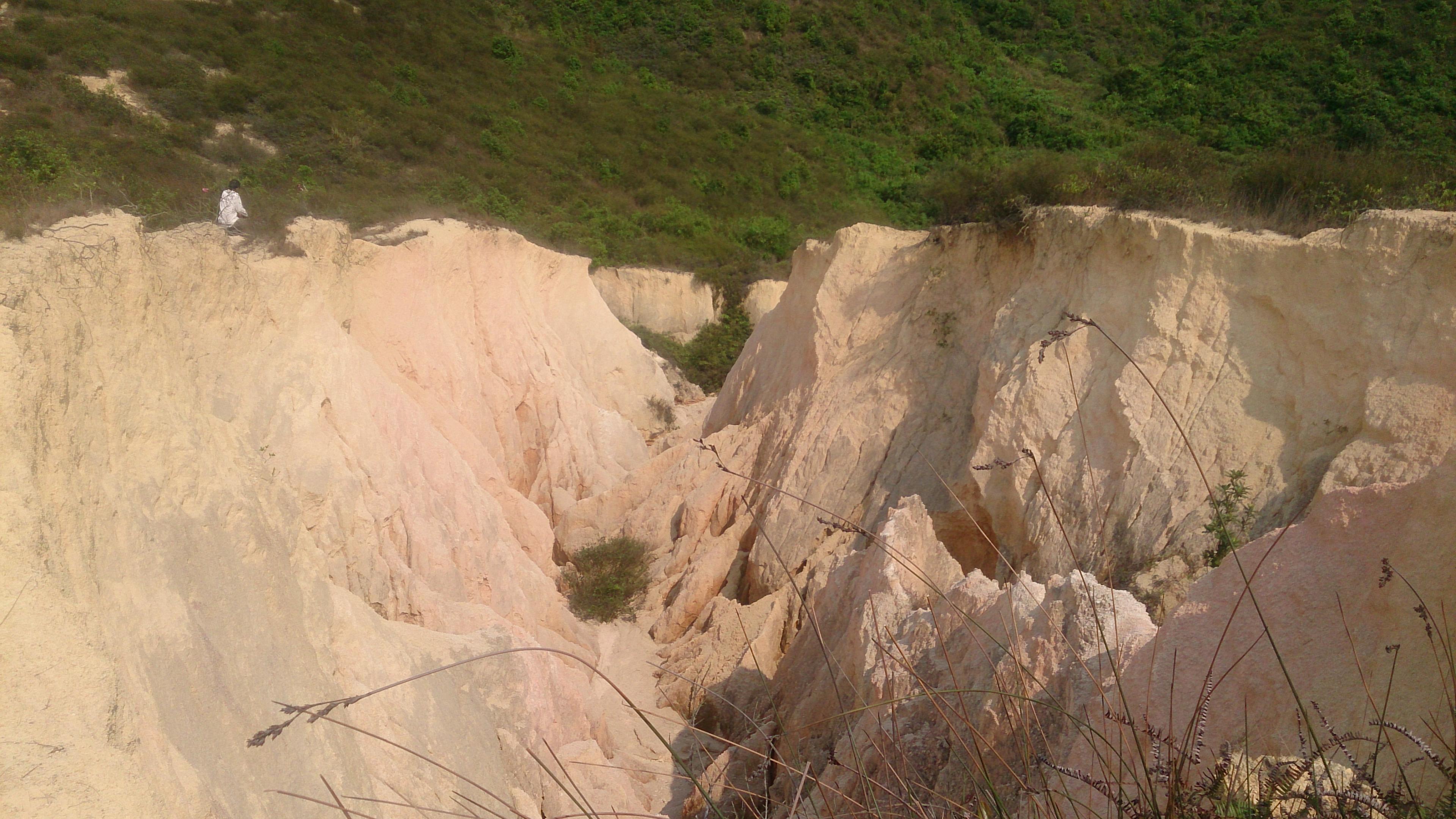 Cover image of this place Castle Peak Basin