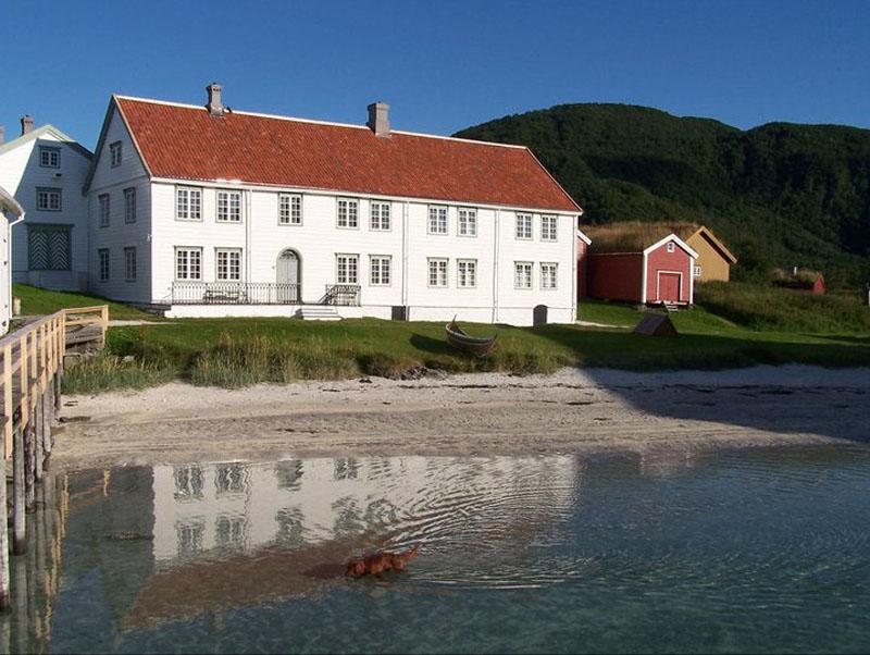 Cover image of this place Kjerringøy Handelssted