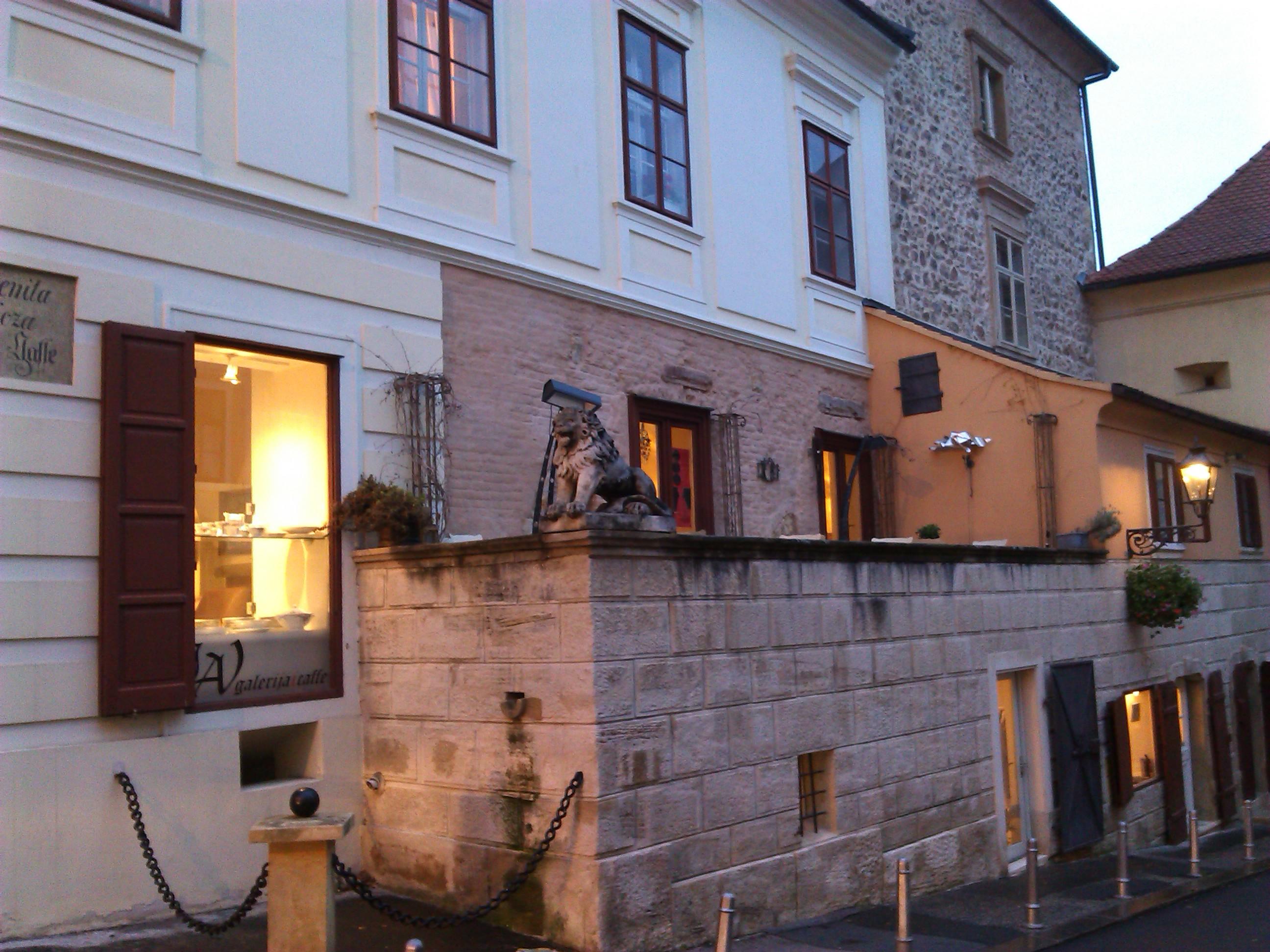 Cover image of this place Caffe Gallery Lav