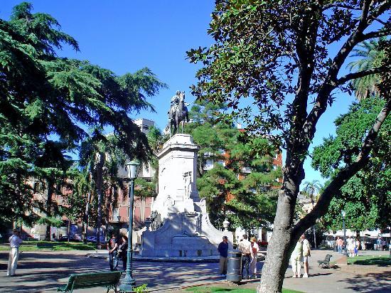 Cover image of this place Plaza Zabala