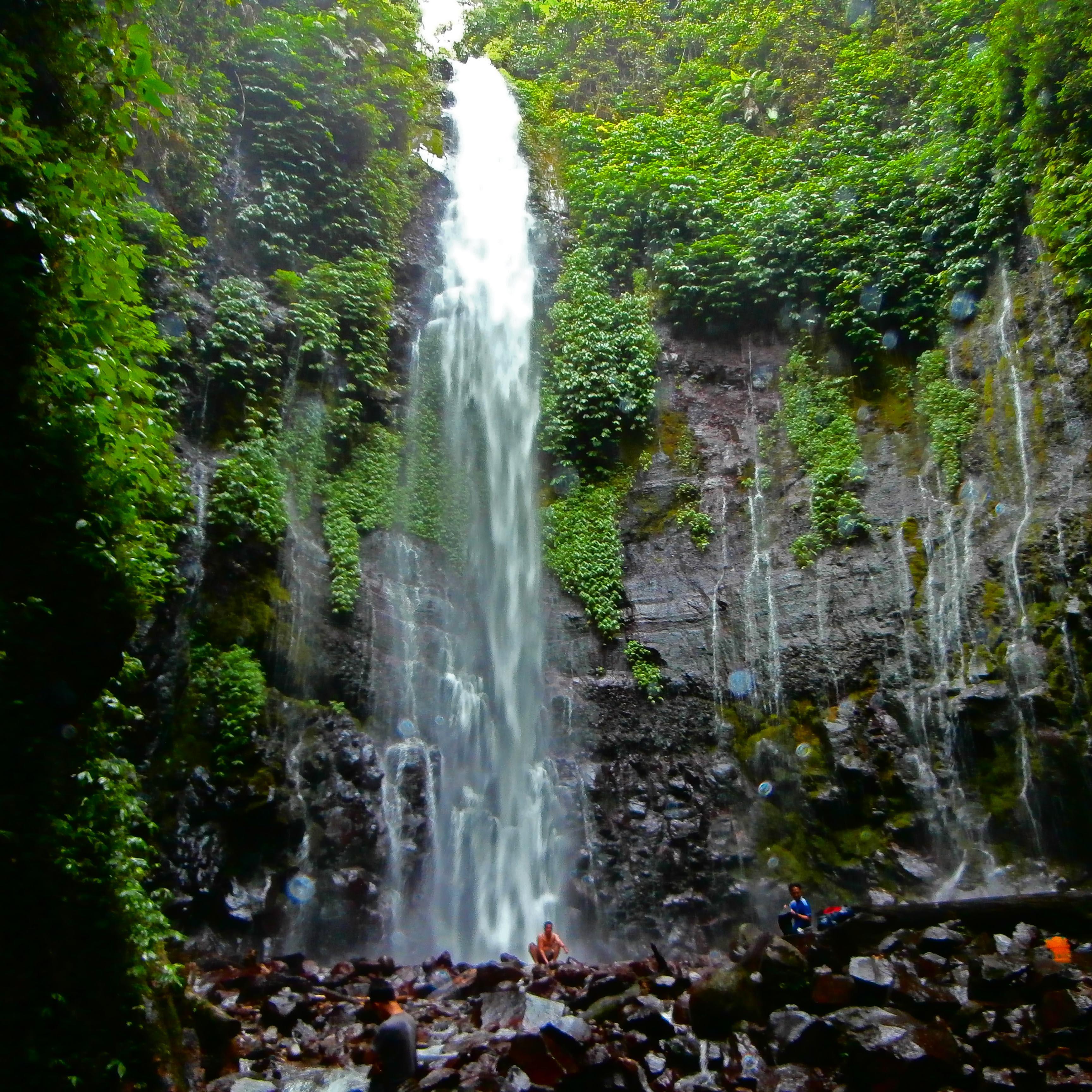 Cover image of this place Curug Lawe & Curug Benowo Waterfalls