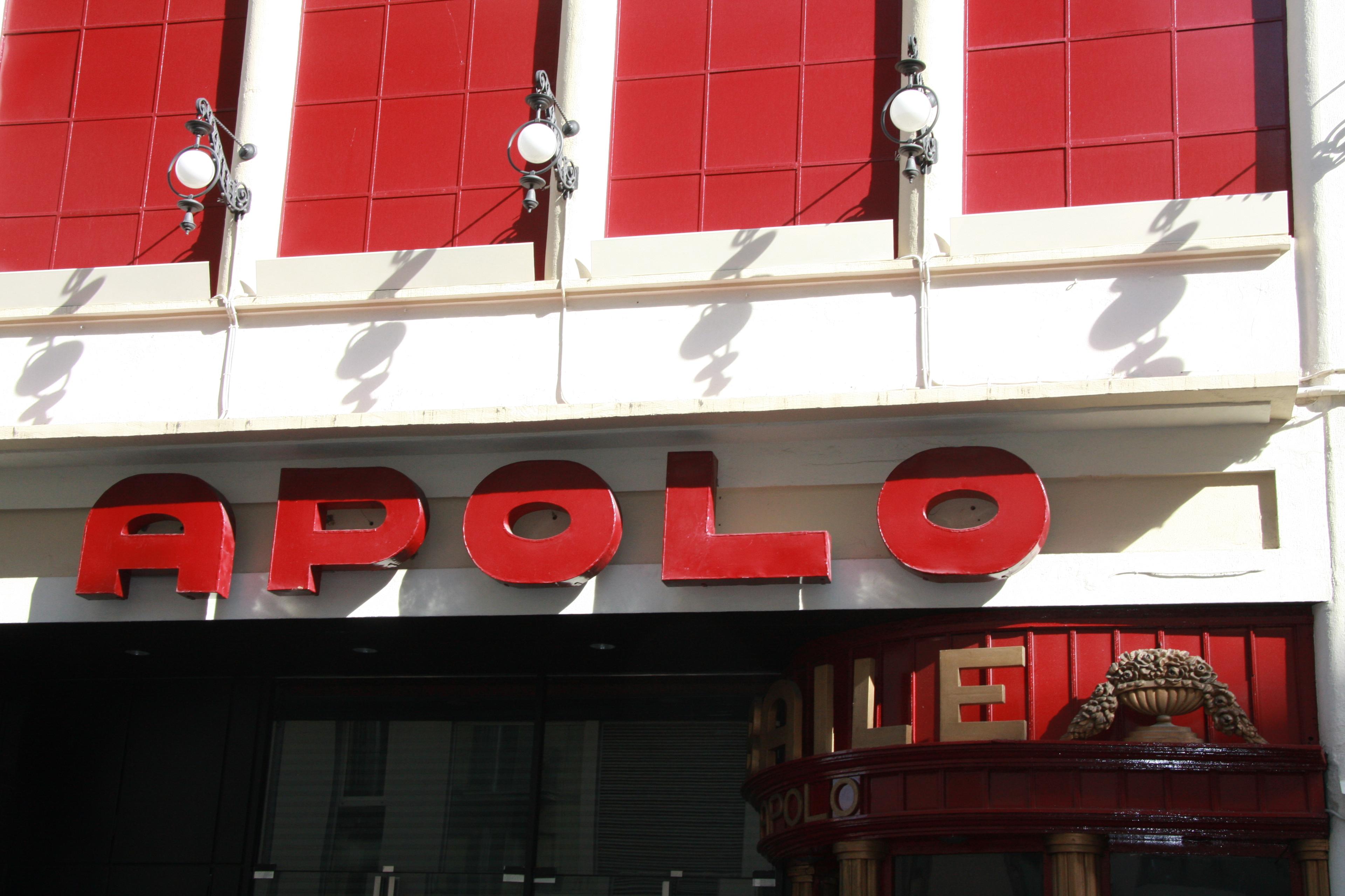 Cover image of this place Sala Apolo