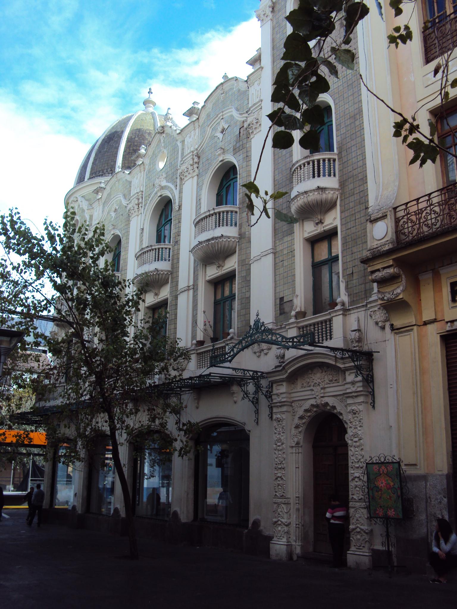 Cover image of this place Chiriboga Palace