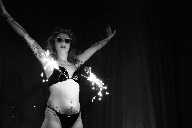 Cover image of this place Salon Kitty Revue