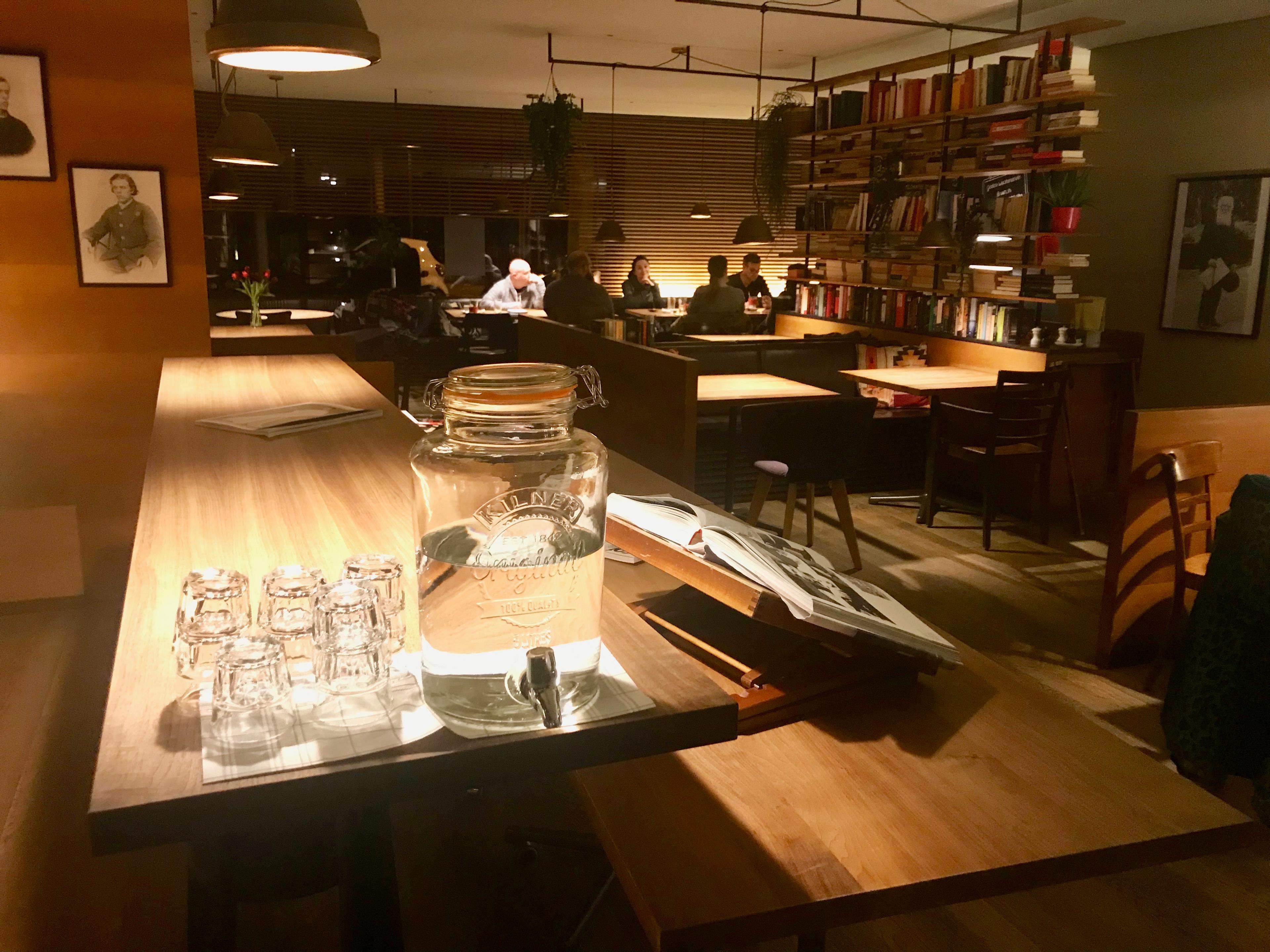 Cover image of this place Herman's Wohnzimmer