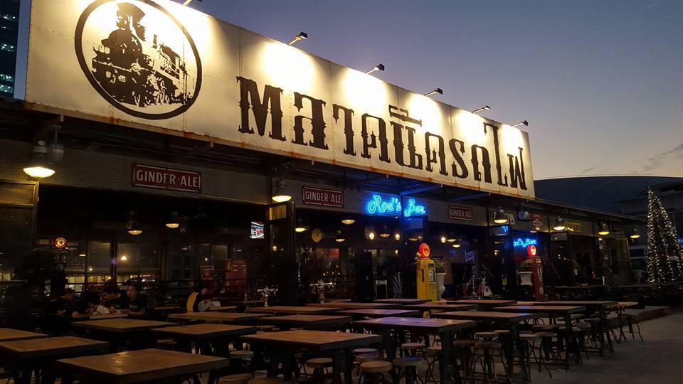 Cover image of this place ตลาดนัดรถไฟ รัชดา (Train Night Market Ratchada)