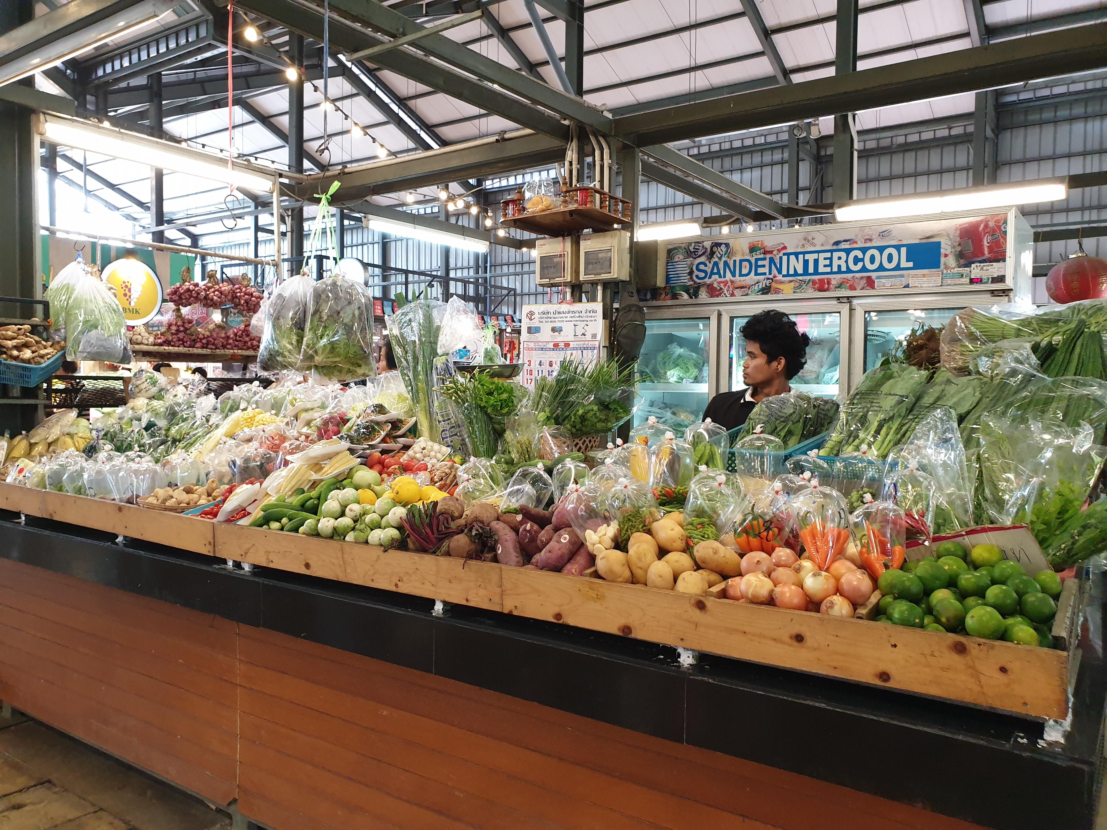 Cover image of this place Food Villa Ratchaphruek (ฟู้ดวิลล่า ราชพฤกษ์)