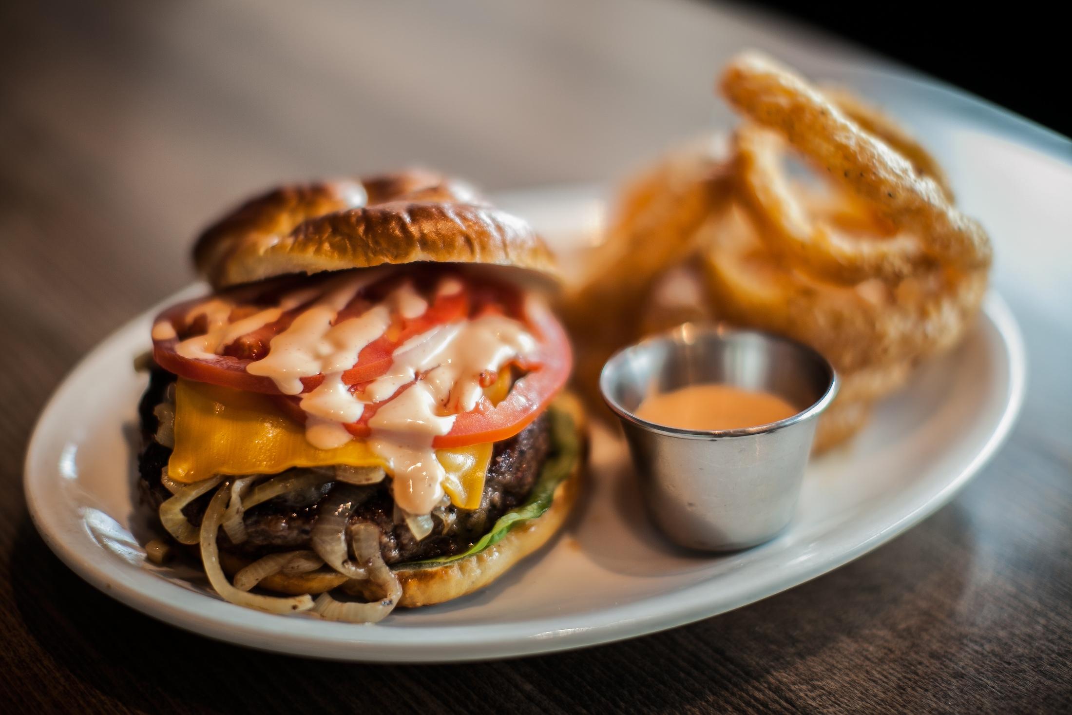 Cover image of this place Rueben's Burger Bistro