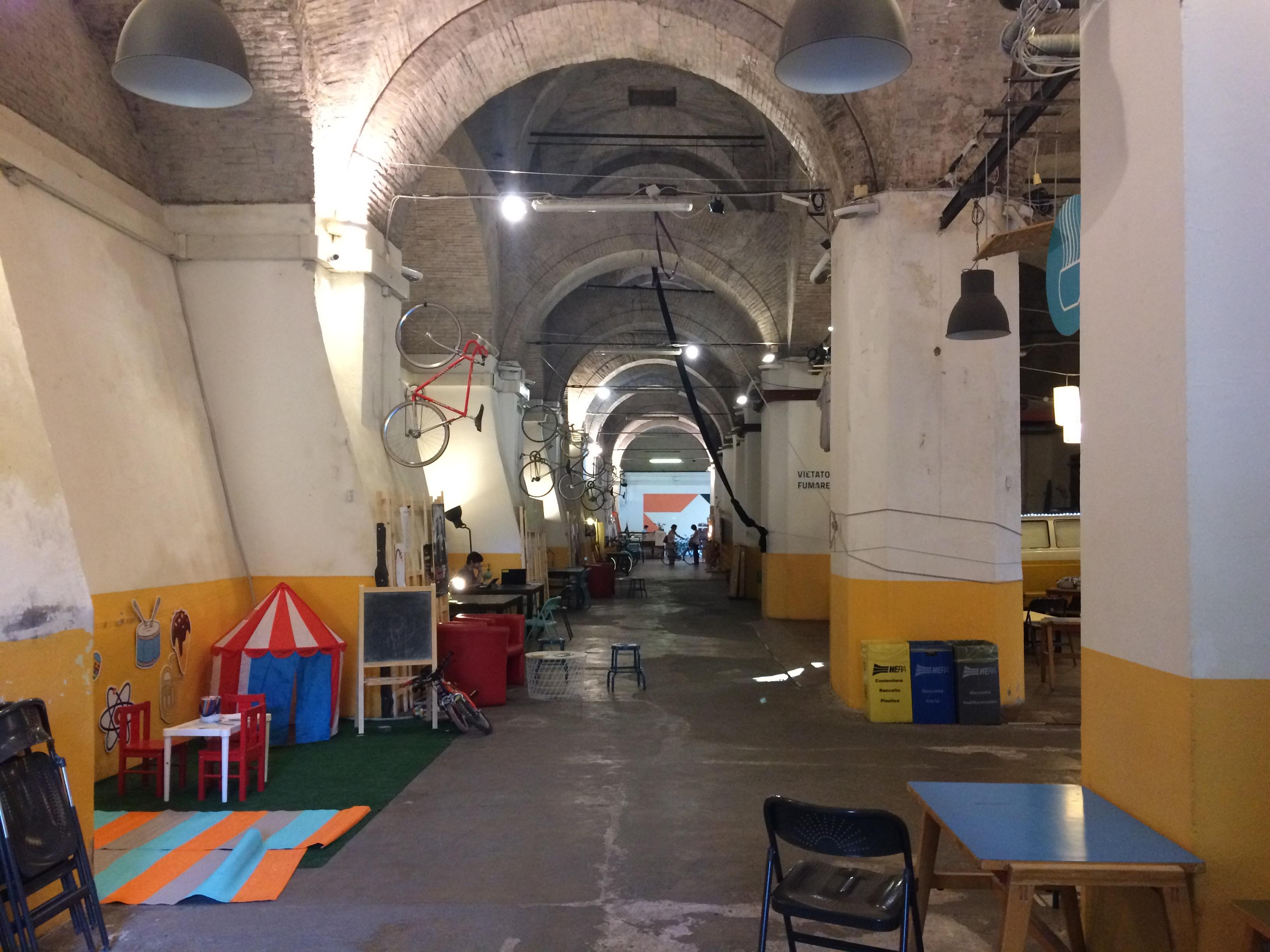 Cover image of this place Dynamo - la Velostazione di Bologna