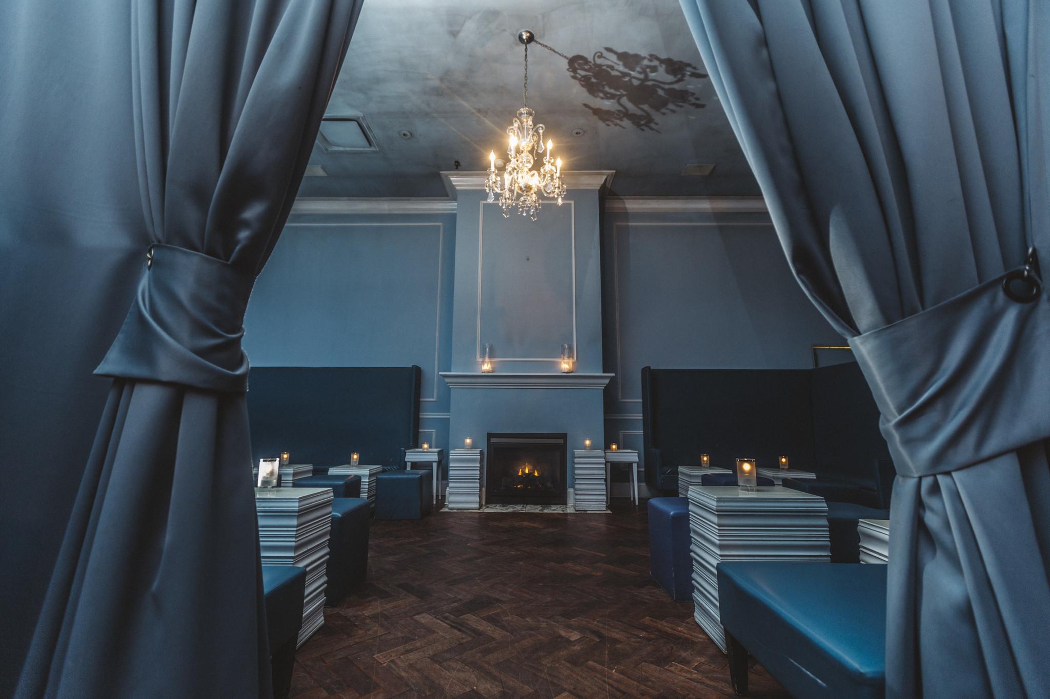 Cover image of this place The Violet Hour