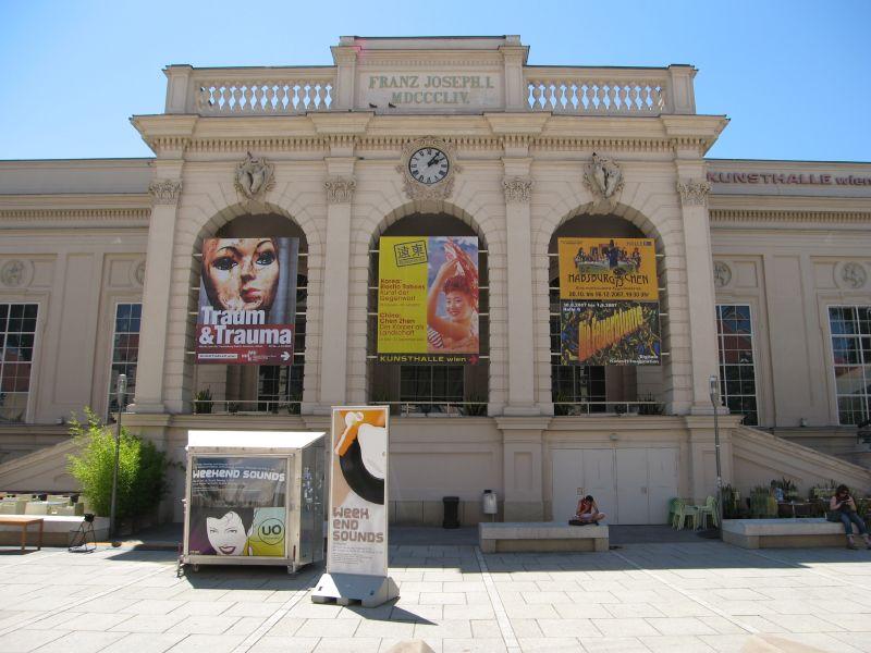 Cover image of this place MuseumsQuartier