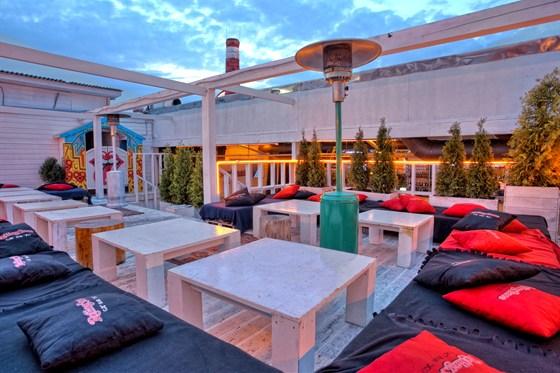 Cover image of this place Rolling Stone Bar