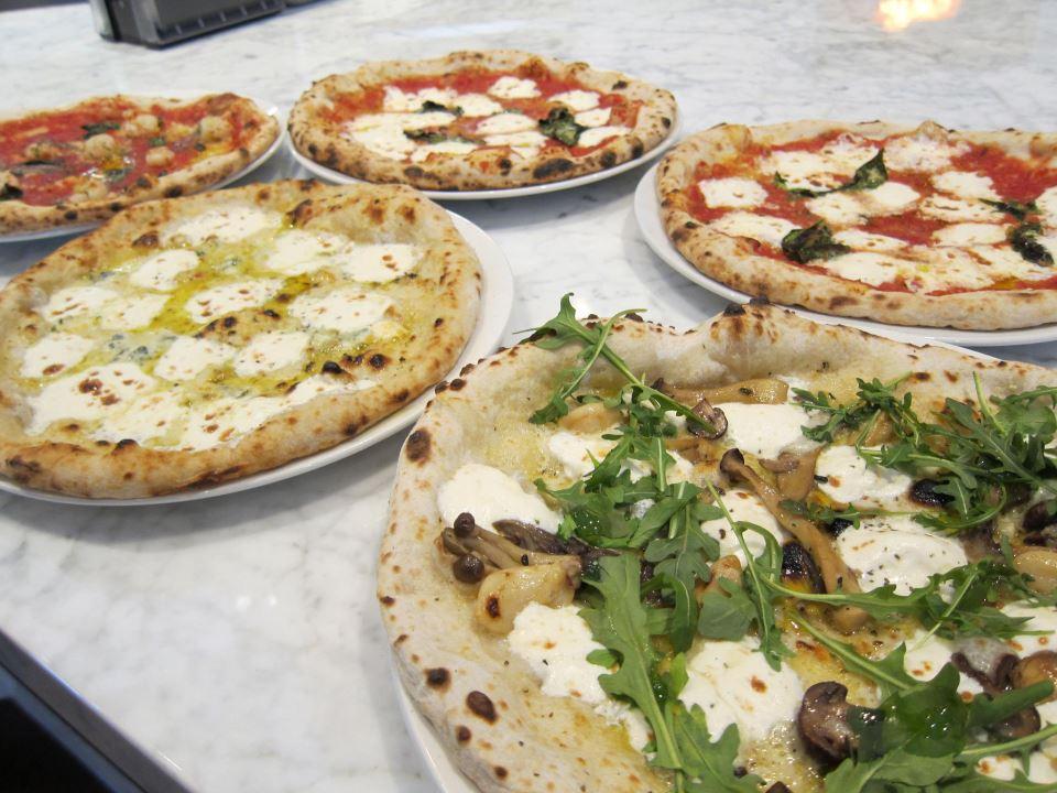 Cover image of this place 800 Degrees Neapolitan Pizzeria