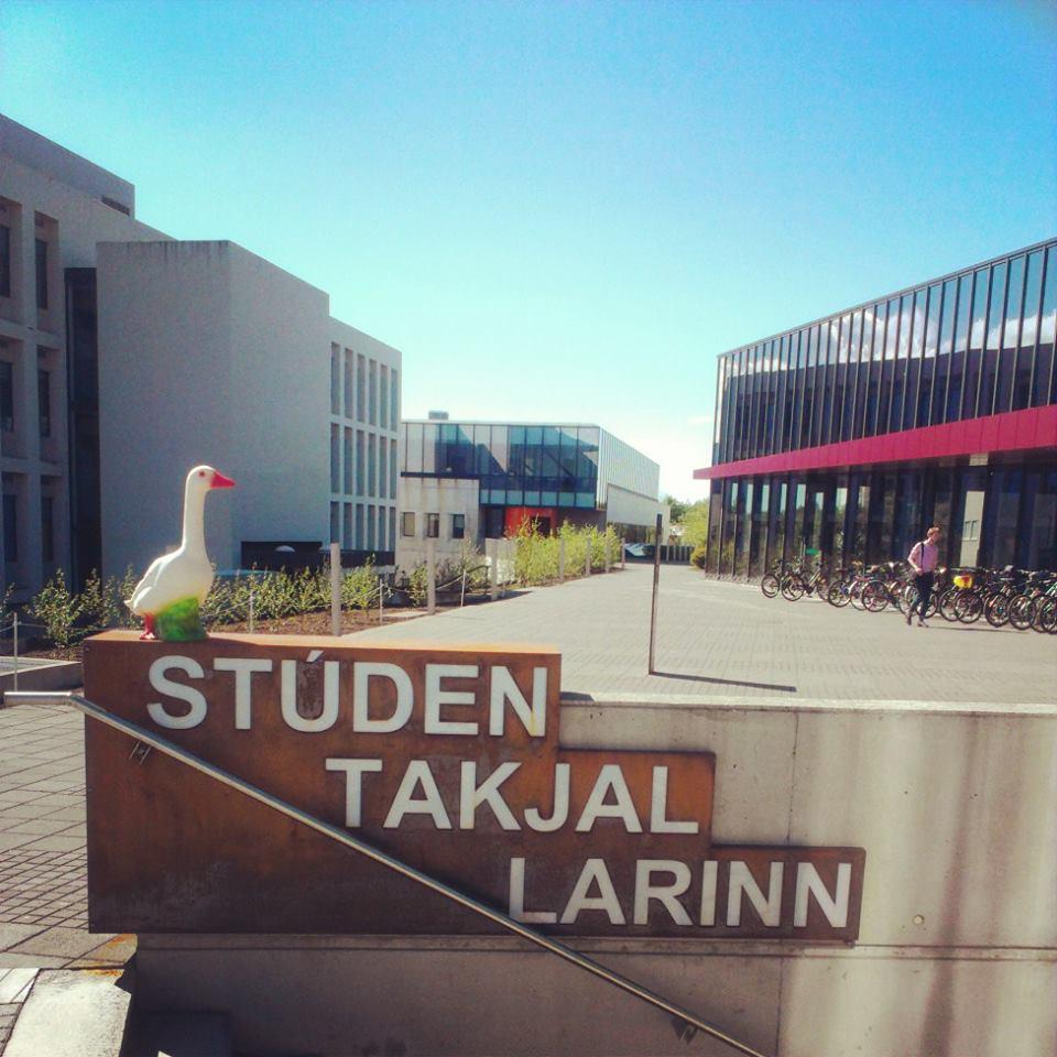 Cover image of this place Stúdentakjallarinn