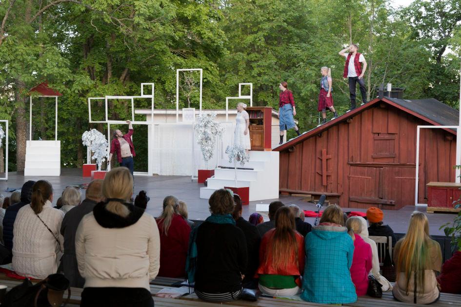 Cover image of this place Kuuskajaskarin Kesäteatteri
