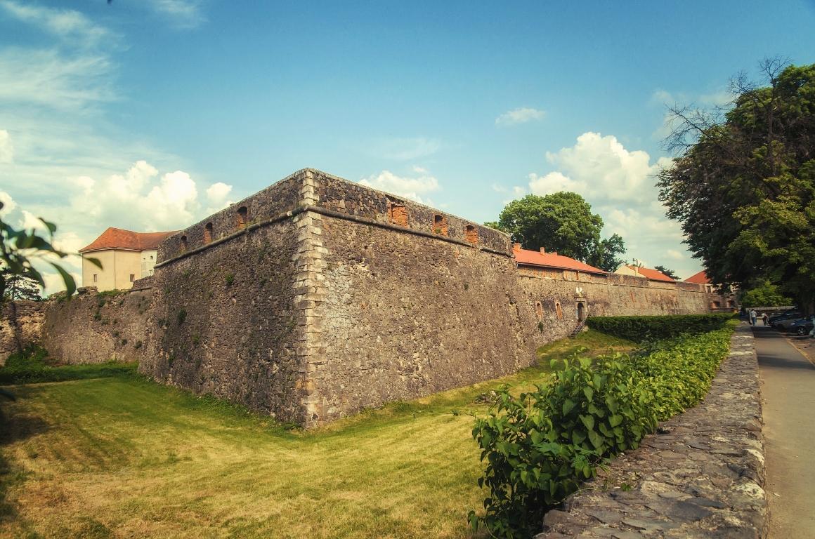 Cover image of this place Uzhhorod Castle
