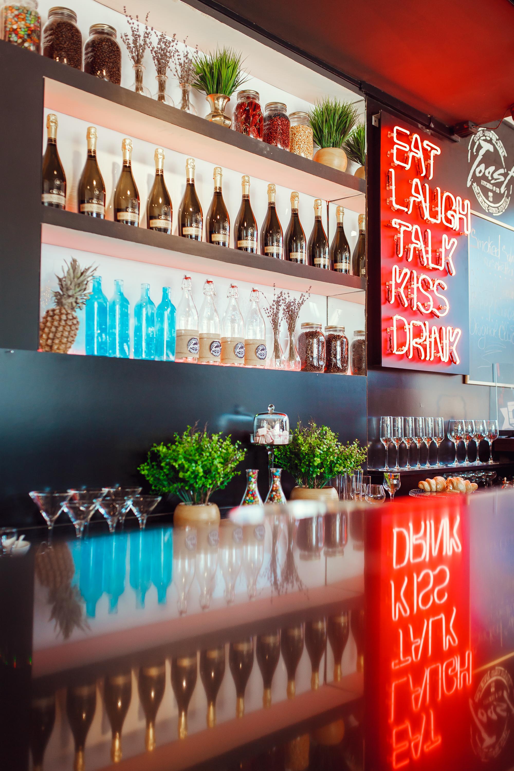Cover image of this place Toast Cafe