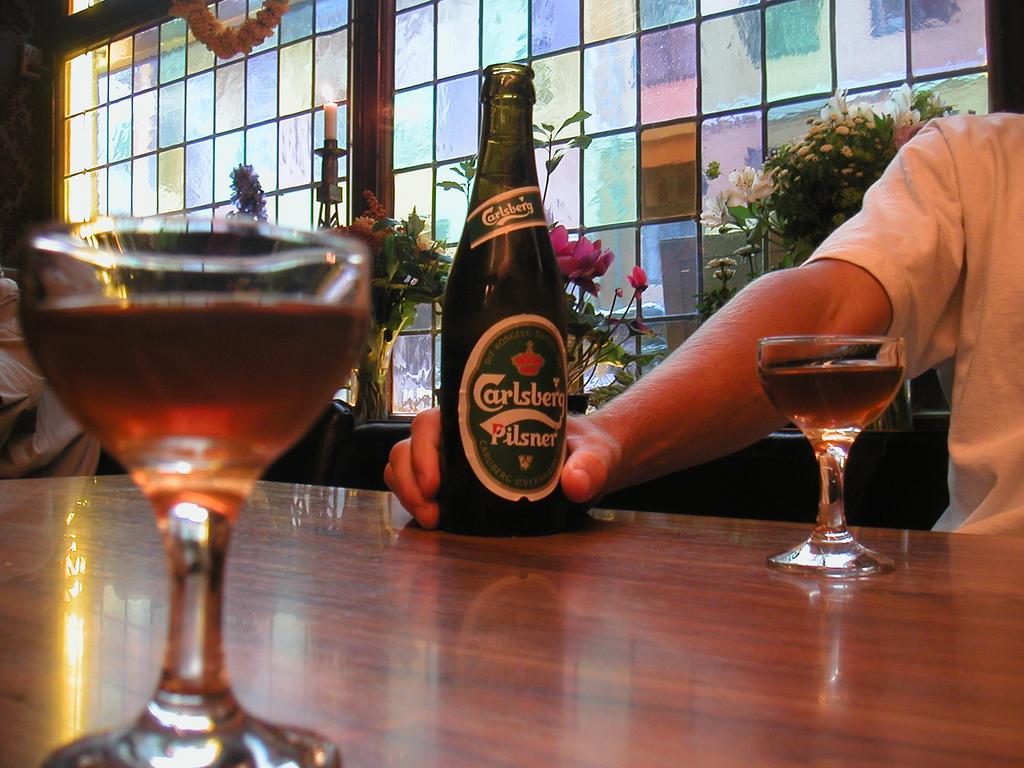 Cover image of this place Eiffel Bar