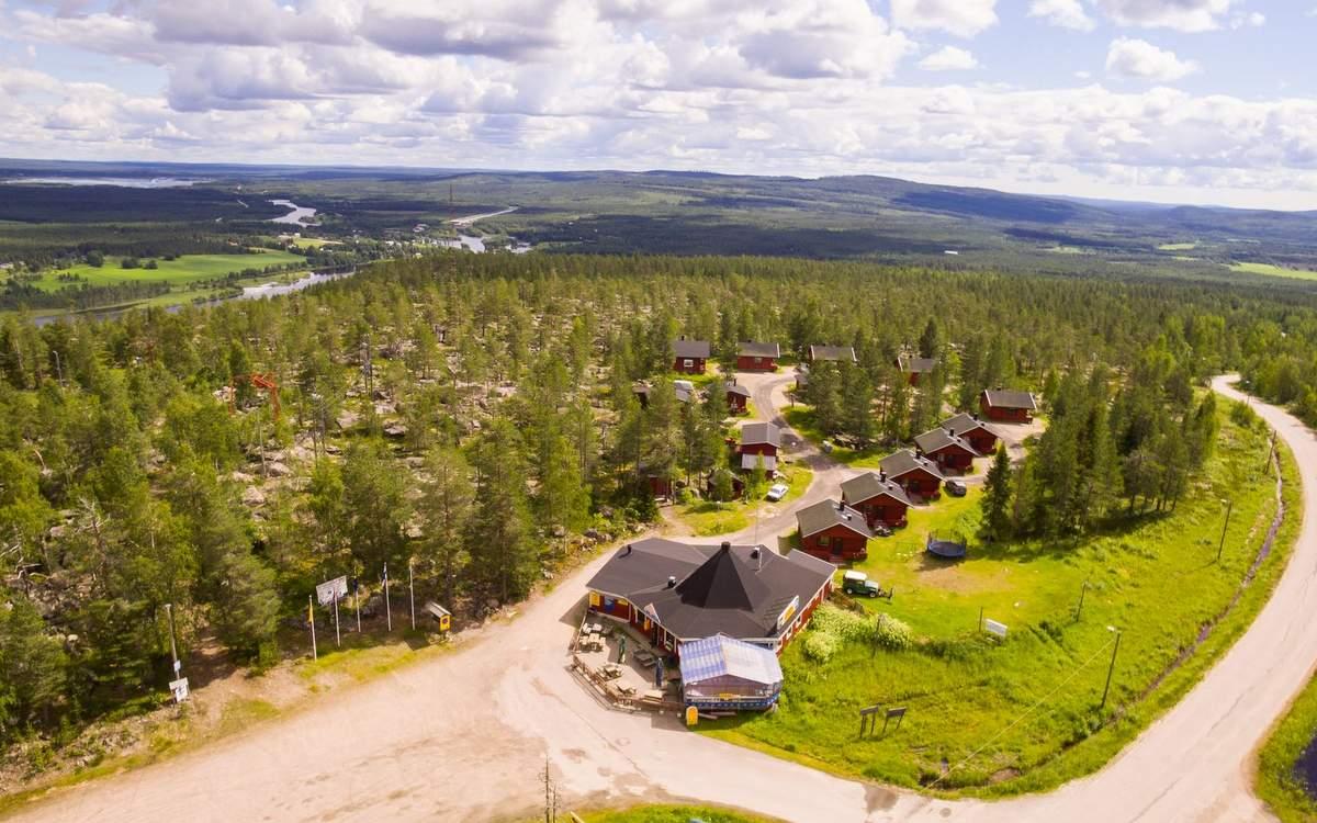 Cover image of this place Aavasaksan Aurinkomajat