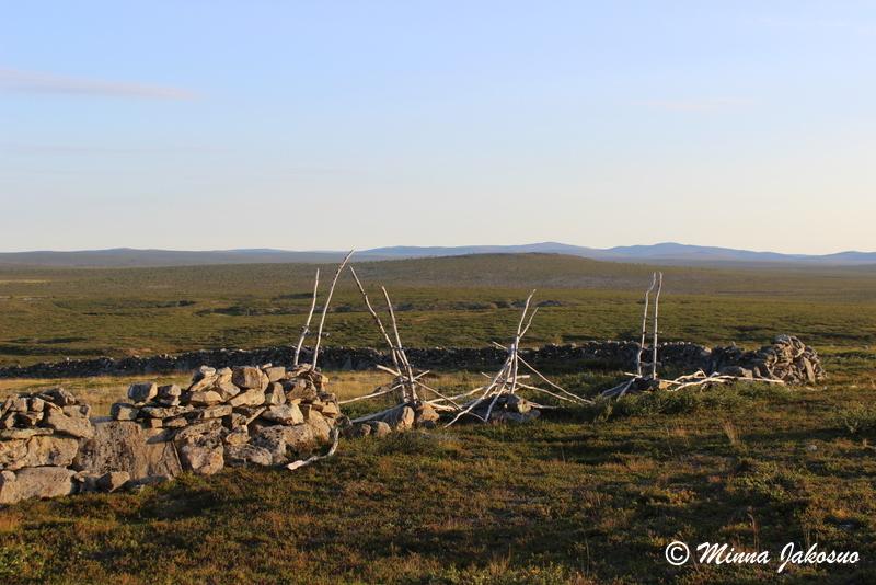 Cover image of this place Erttetvàrri's Reindeer Fence