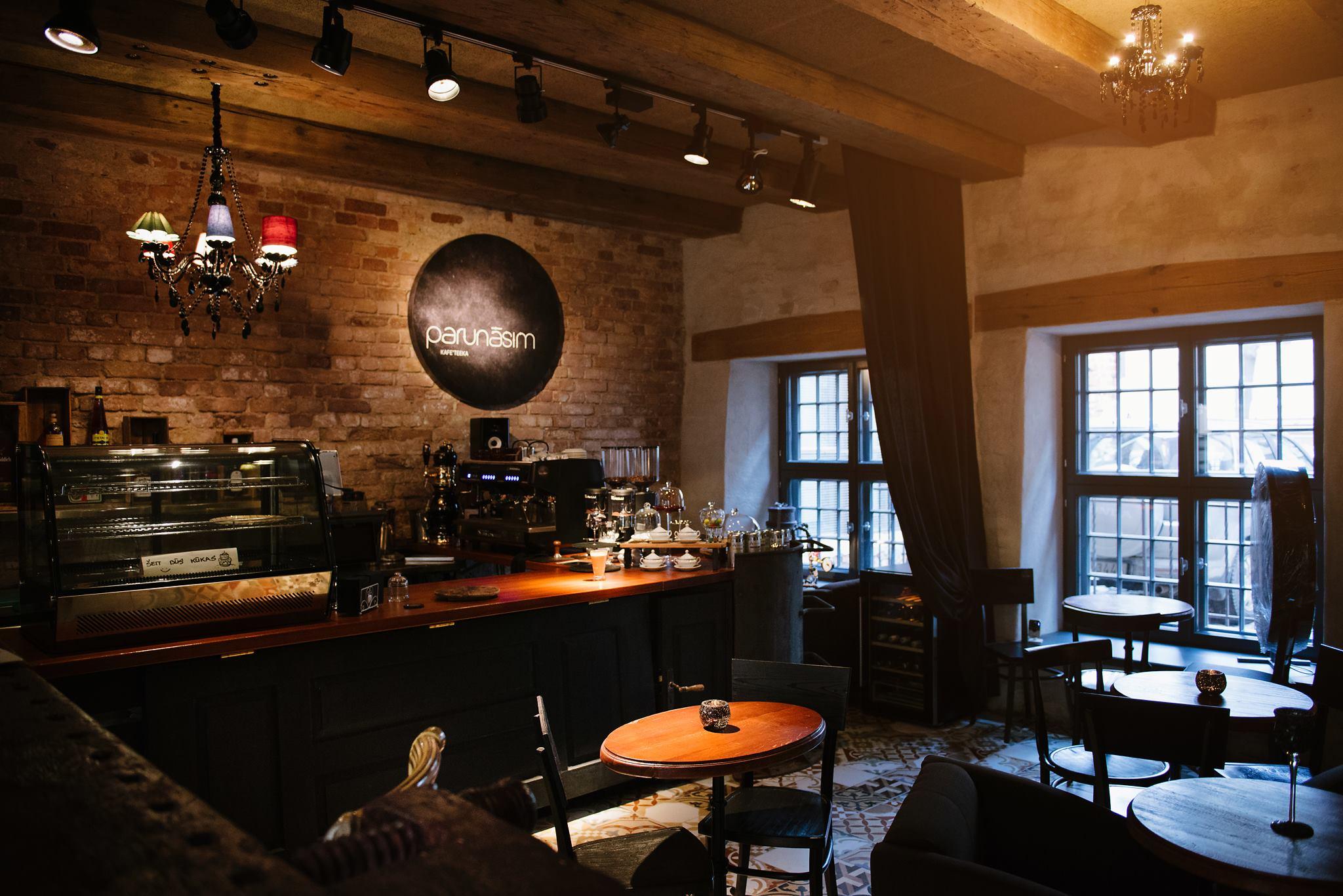 Cover image of this place Parunāsim kafe'teeka