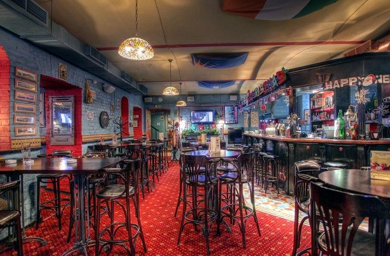 Cover image of this place Harat's Pub