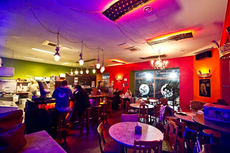 Cover image of this place Fontaine Deli Snack