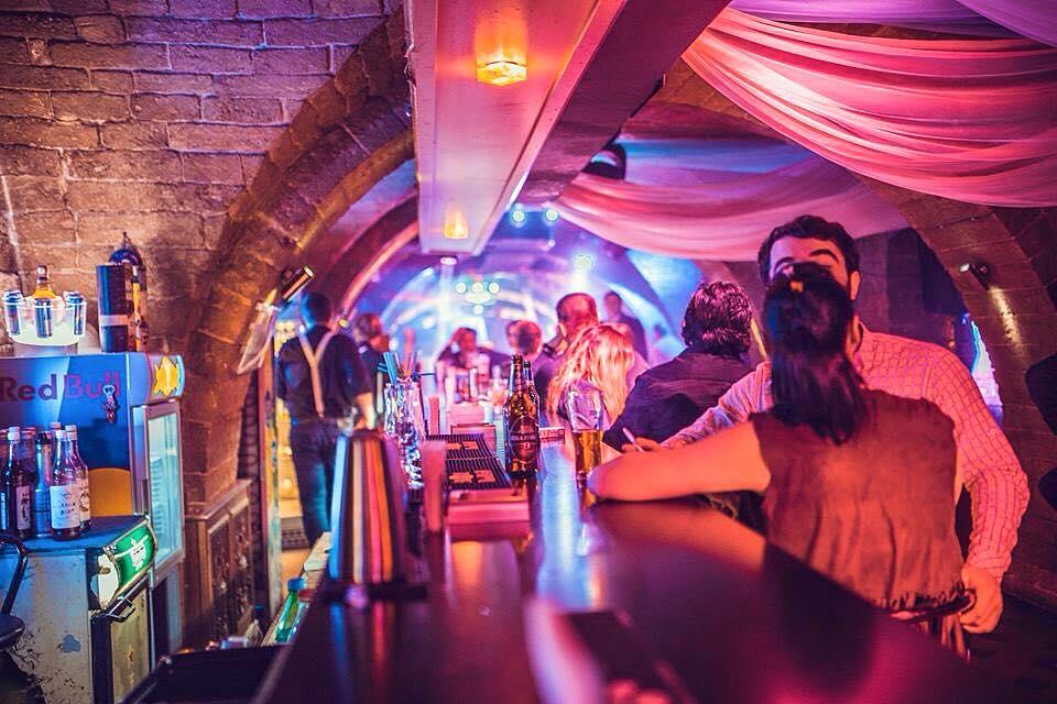 Cover image of this place Hiss Night Club&Lounge