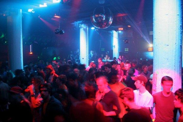 Cover image of this place Santos Party House