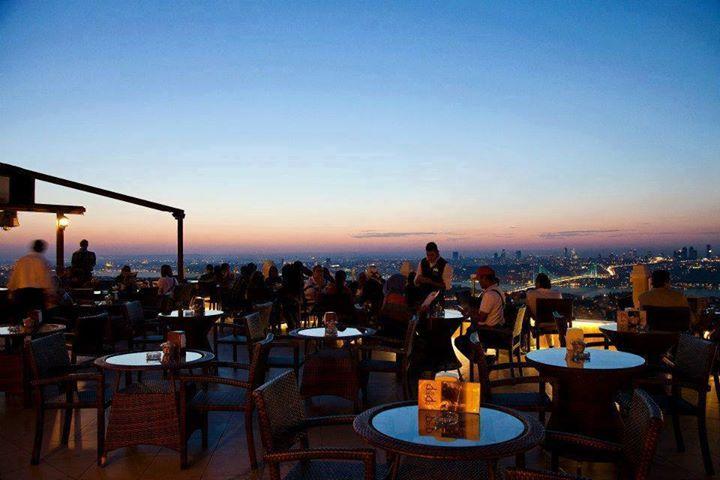Cover image of this place Desde Café & Restaurant