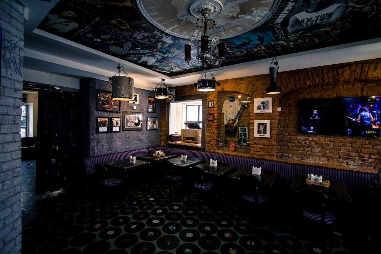 Cover image of this place TNT Rock Club