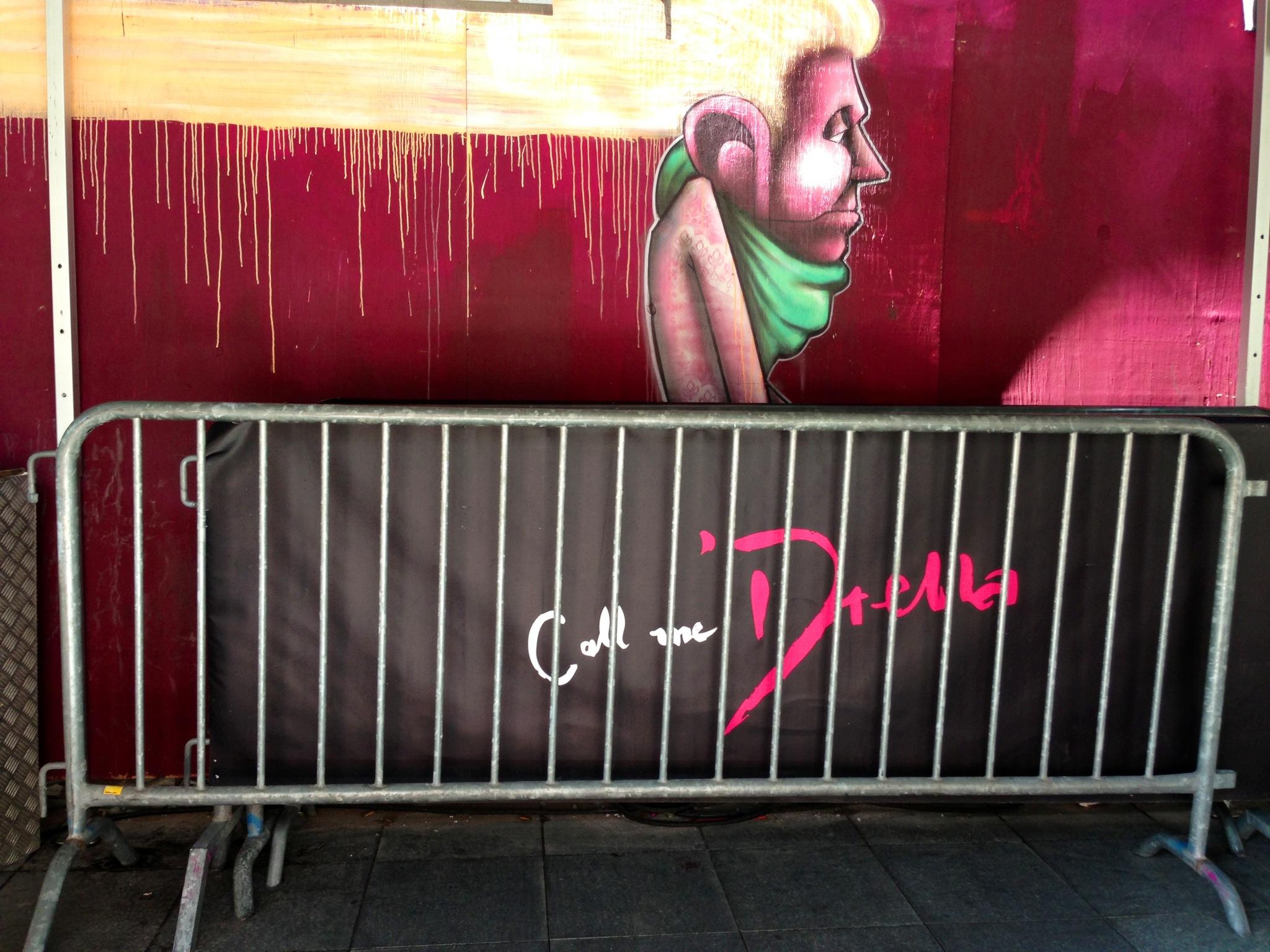 Cover image of this place Call me Drella