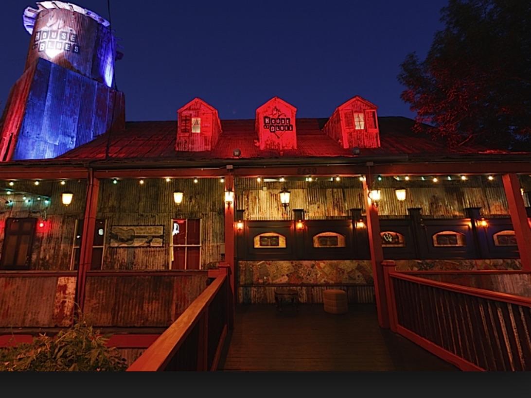 Cover image of this place Crossroads at the House Of Blues