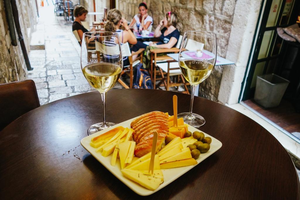 Cover image of this place D'Vino Wine Bar