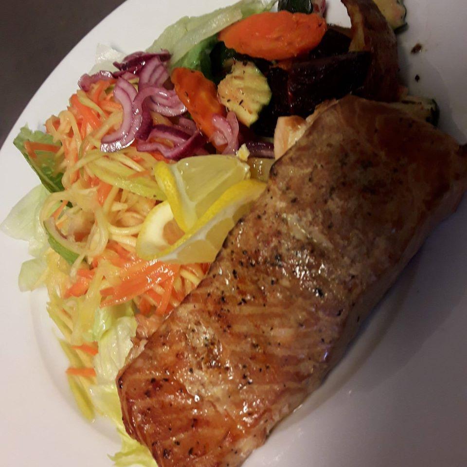 Cover image of this place Susa's Bistro