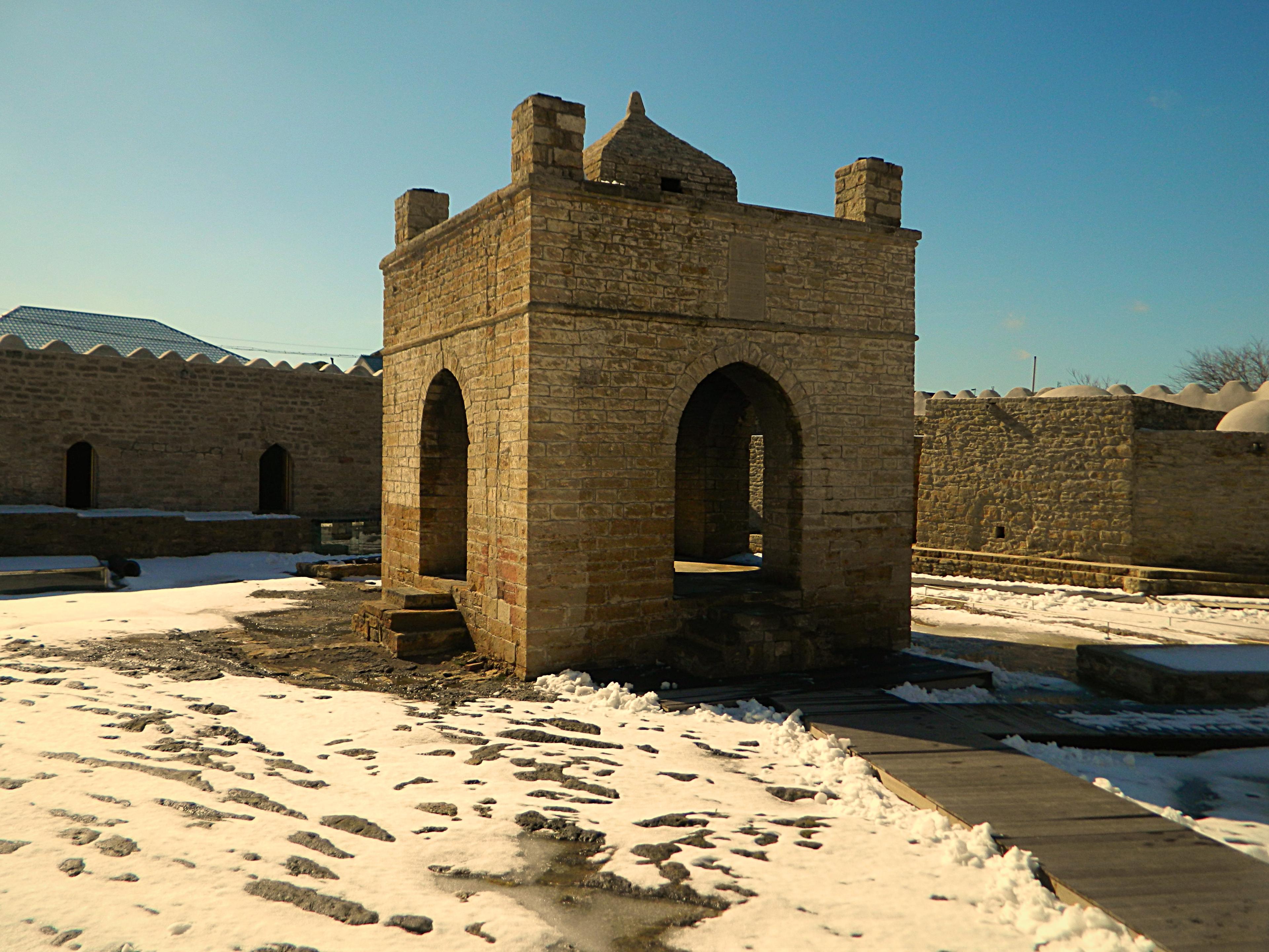 Cover image of this place Atəşgah / Ateshgah