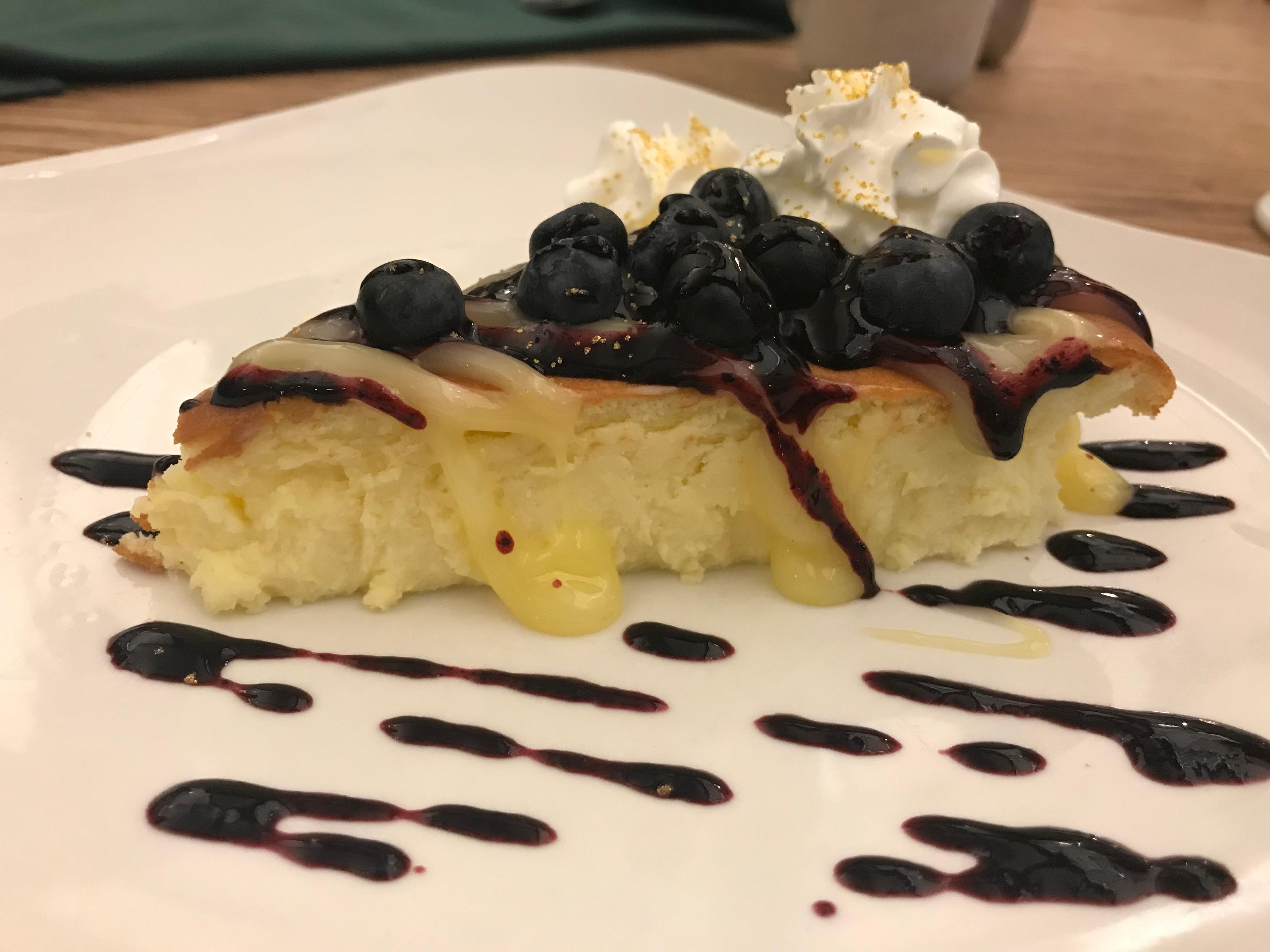 Cover image of this place Starlight Dessert Bar & Bakery
