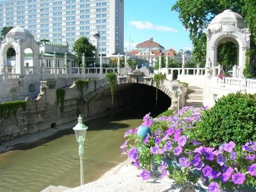 Cover image of this place Stadtpark