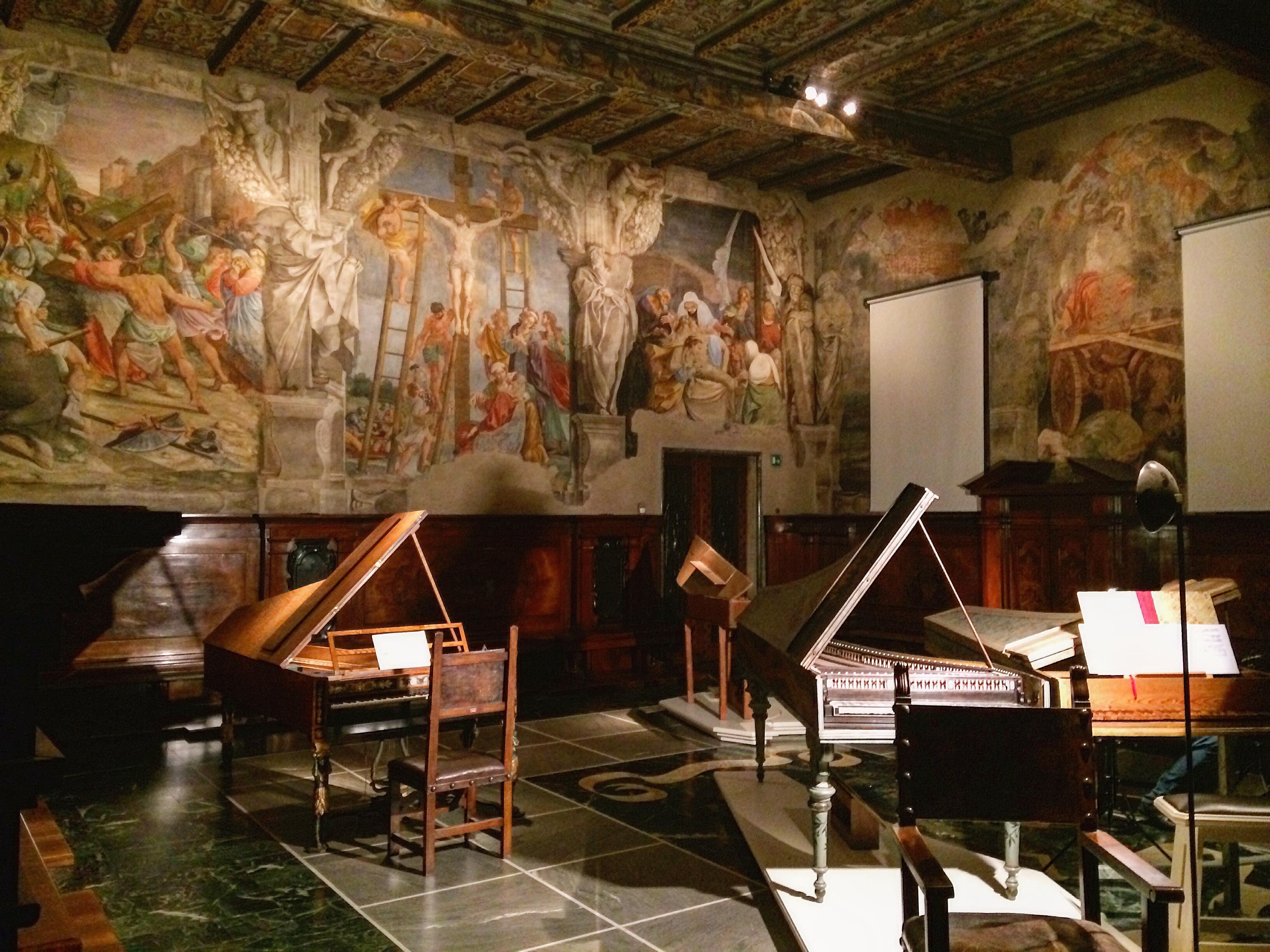 Cover image of this place San Colombano - Collezione Tagliavini