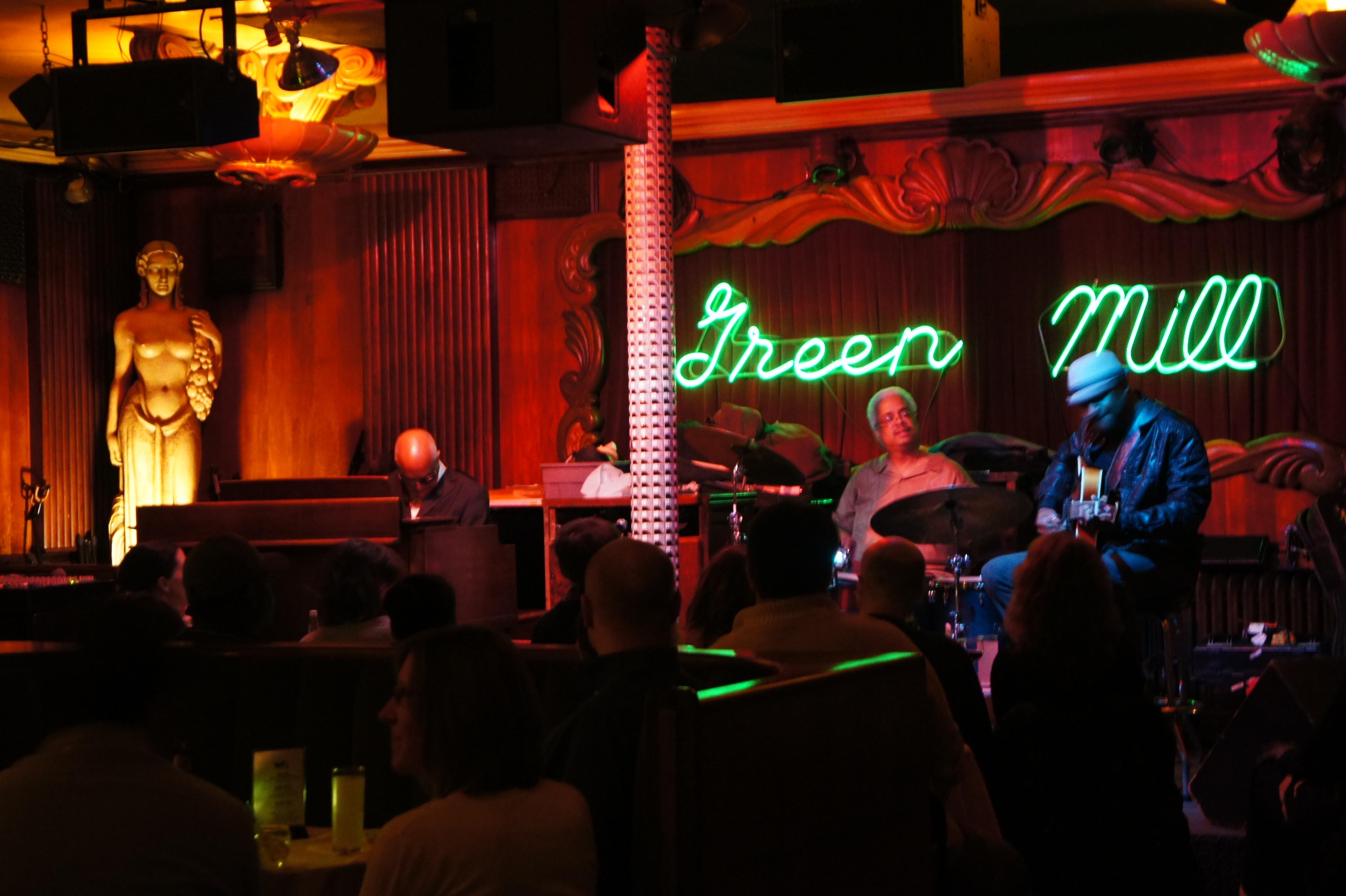 Cover image of this place Green Mill Theater