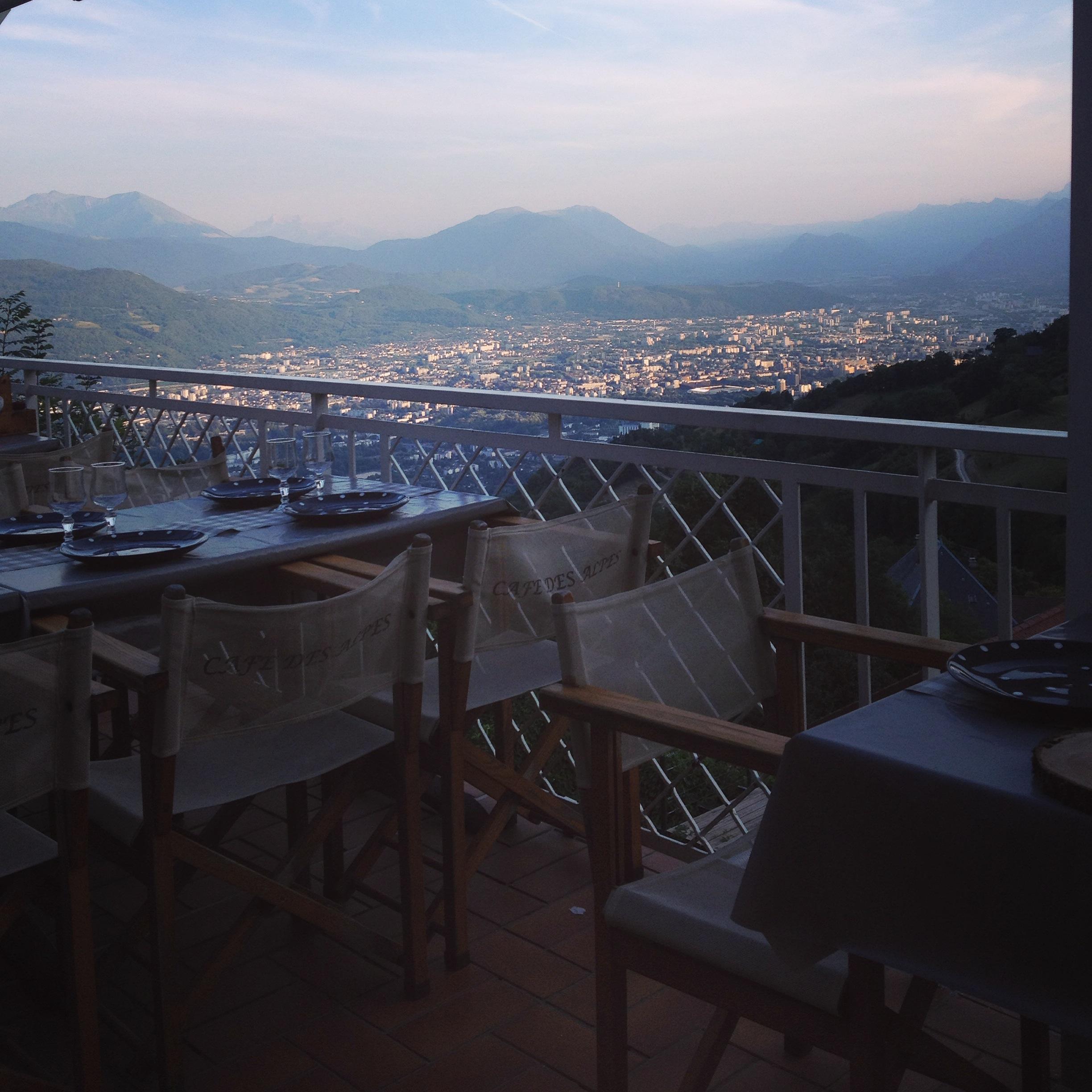 Cover image of this place Café des Alpes