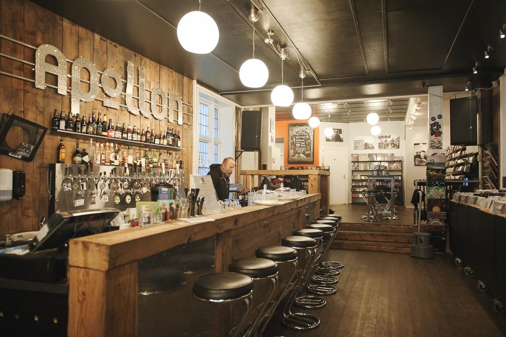 Cover image of this place Apollon platebar 