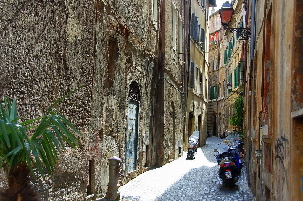 Cover image of this place Via dei Coronari