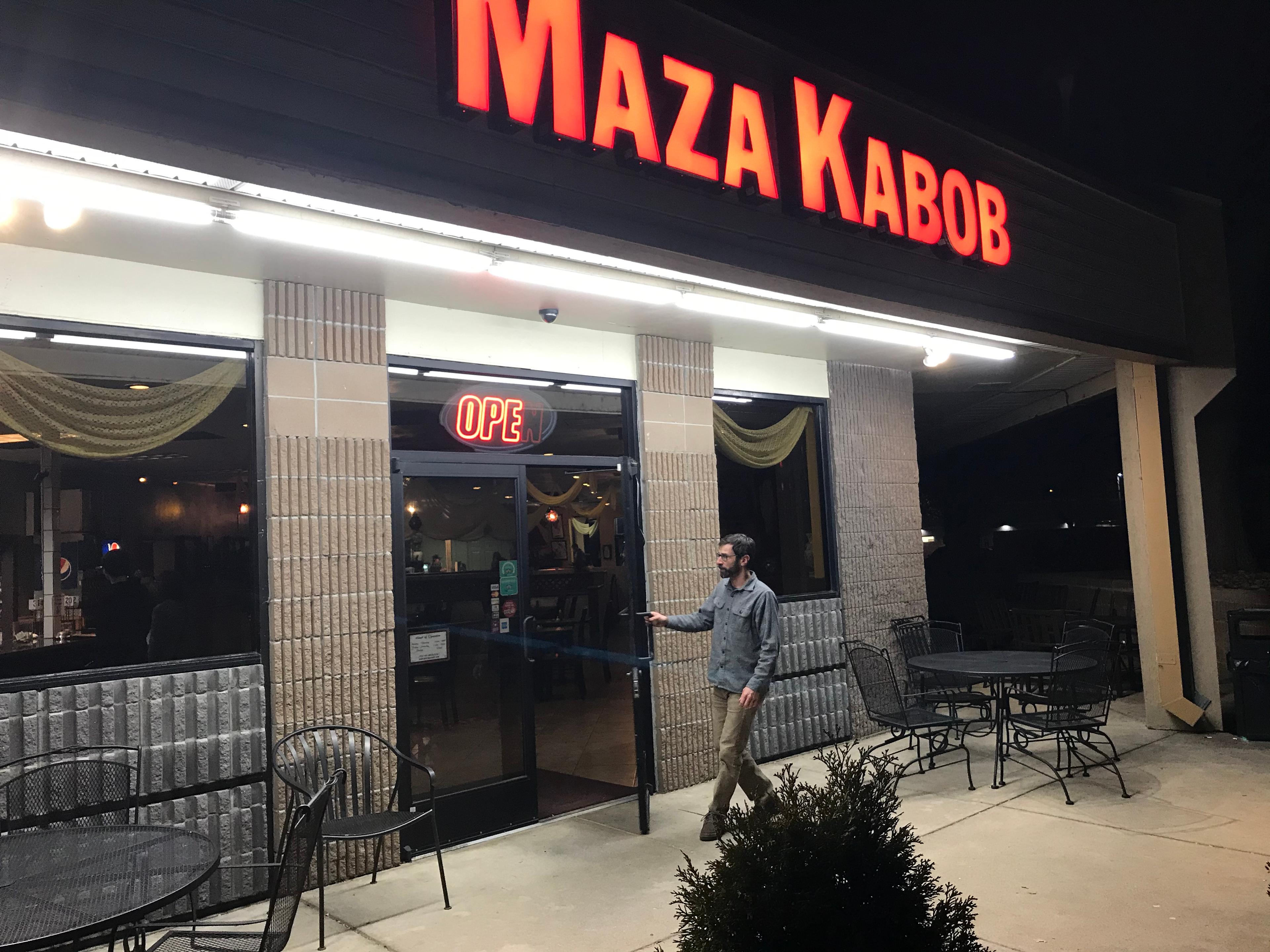 Cover image of this place Maza Kabob