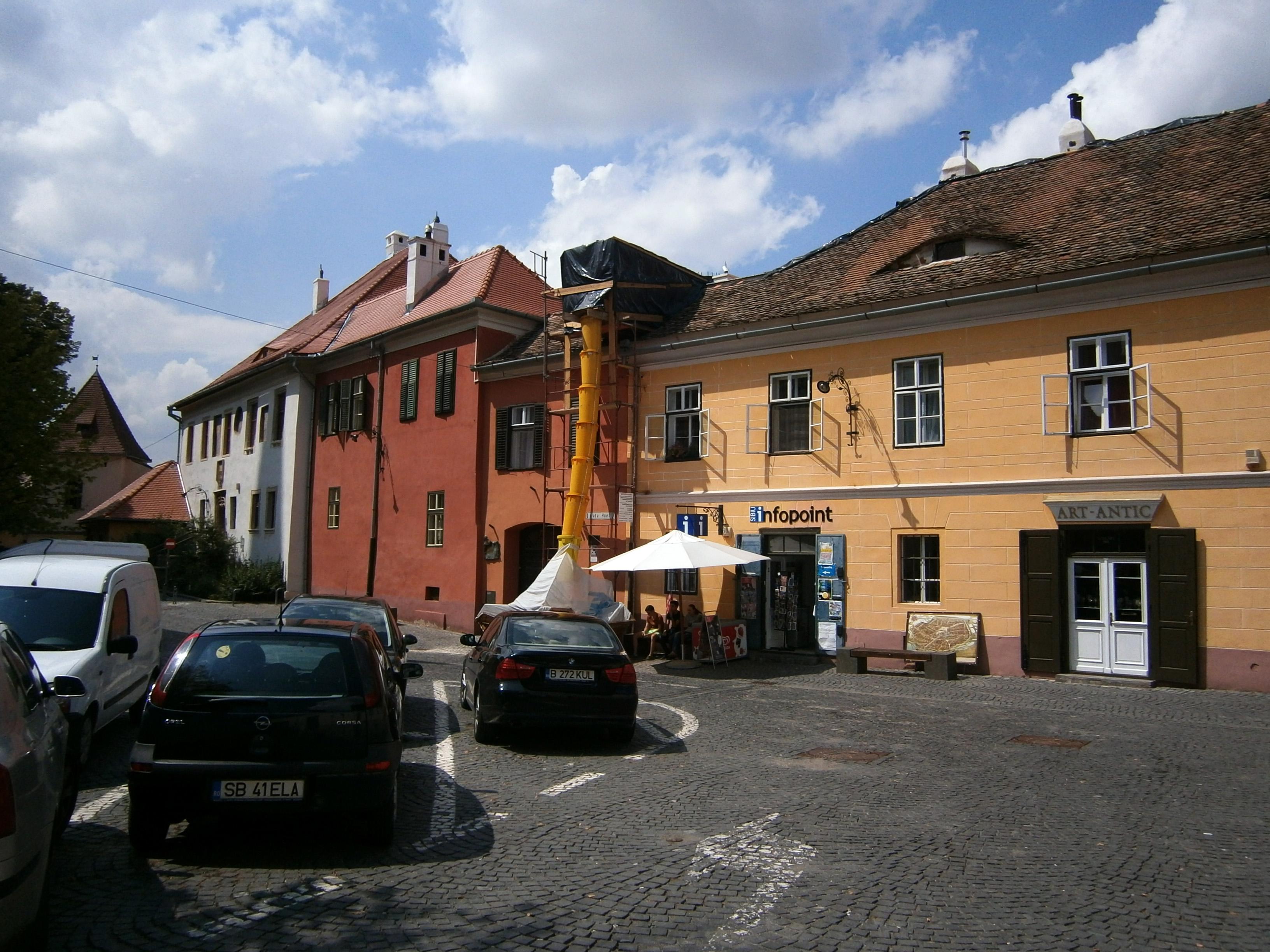 Cover image of this place Piața Huet