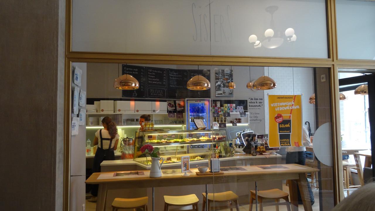 Cover image of this place Sisters Bistro