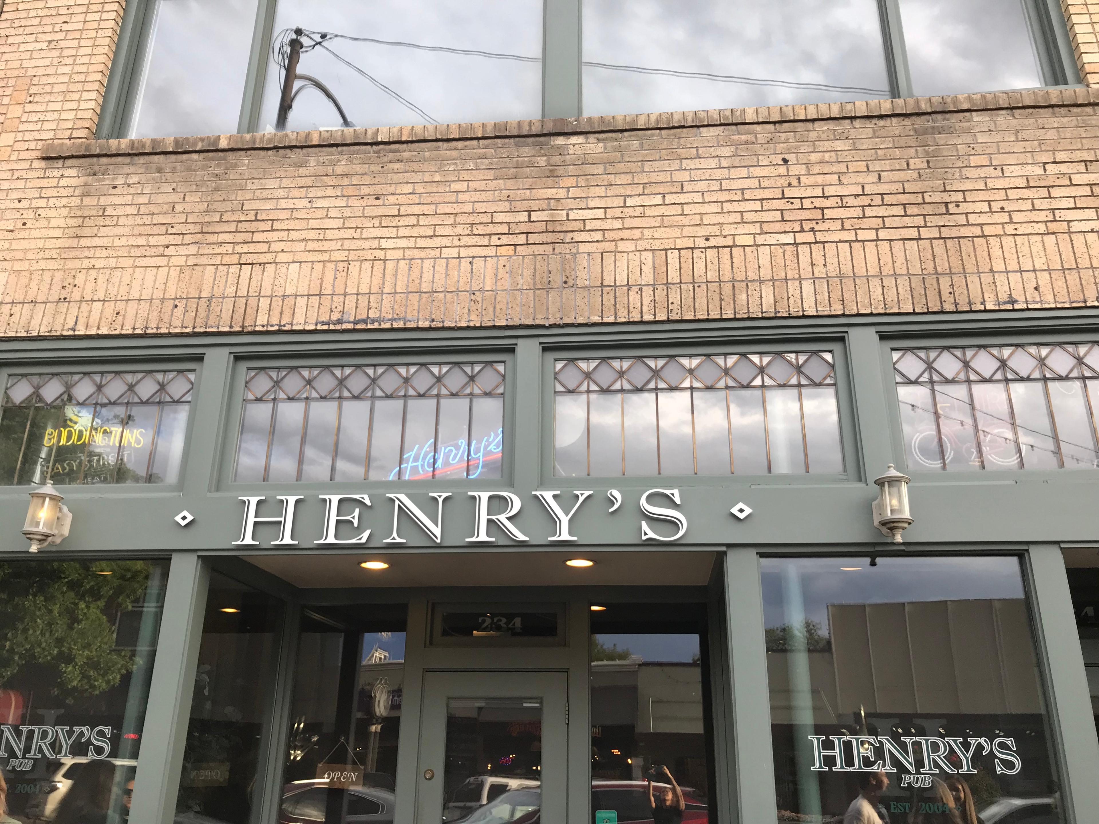 Cover image of this place Henry's Pub