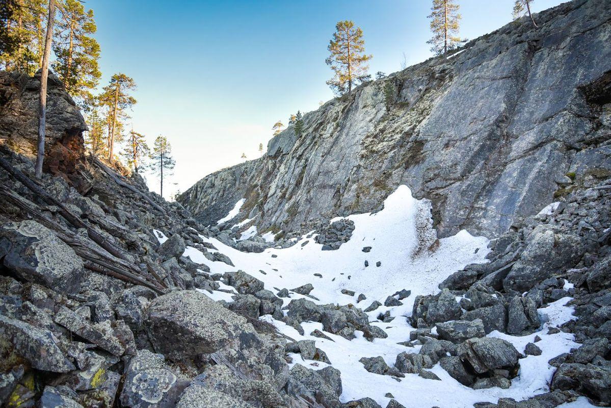 Cover image of this place Pittiövaara's Hirviäkuru Gorge
